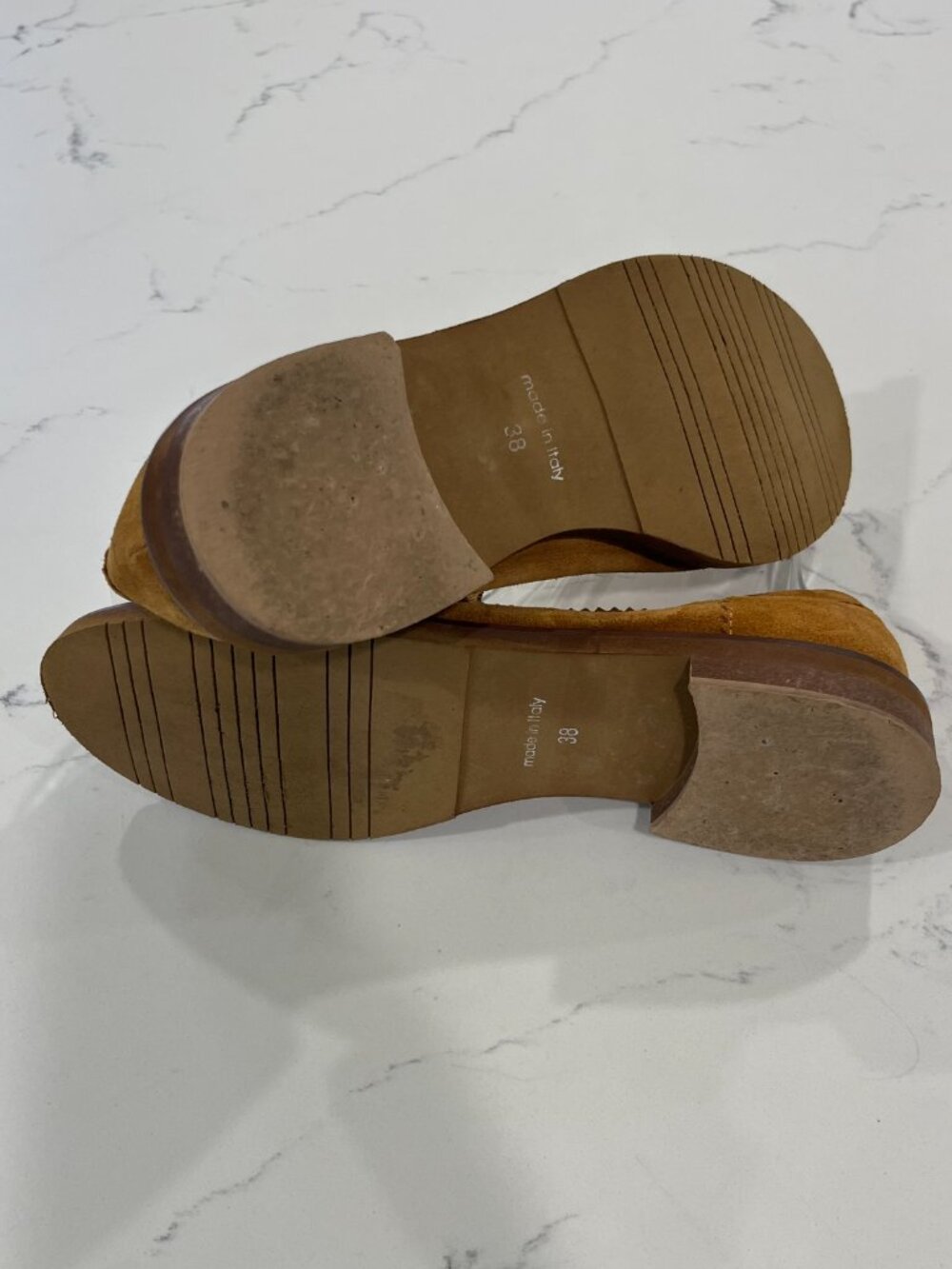 Contigo Milano Tan Suede Gathered Loafer Size 38 / 7.5 US - Picture 9 of 9